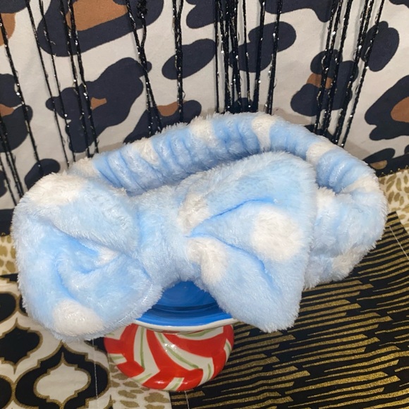 GLOW ON 5TH BEAUTY SKINCARE PLUSH HEADBAND - Picture 2 of 6